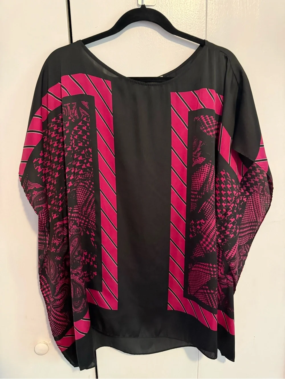 Michael Kors Black and Fuchsia Patterned Tunic Top